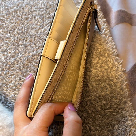 Kate spade bi-fold wallet - Picture 5 of 5